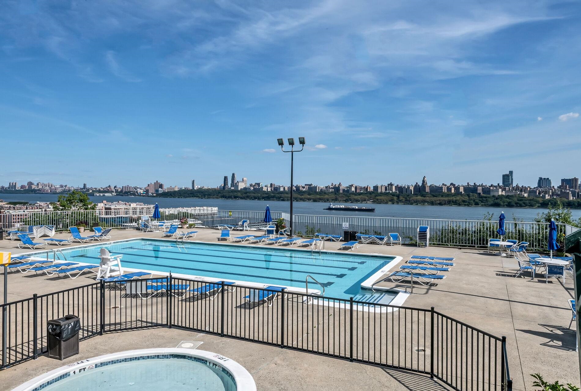 8650 BLVD EAST Unit 1B