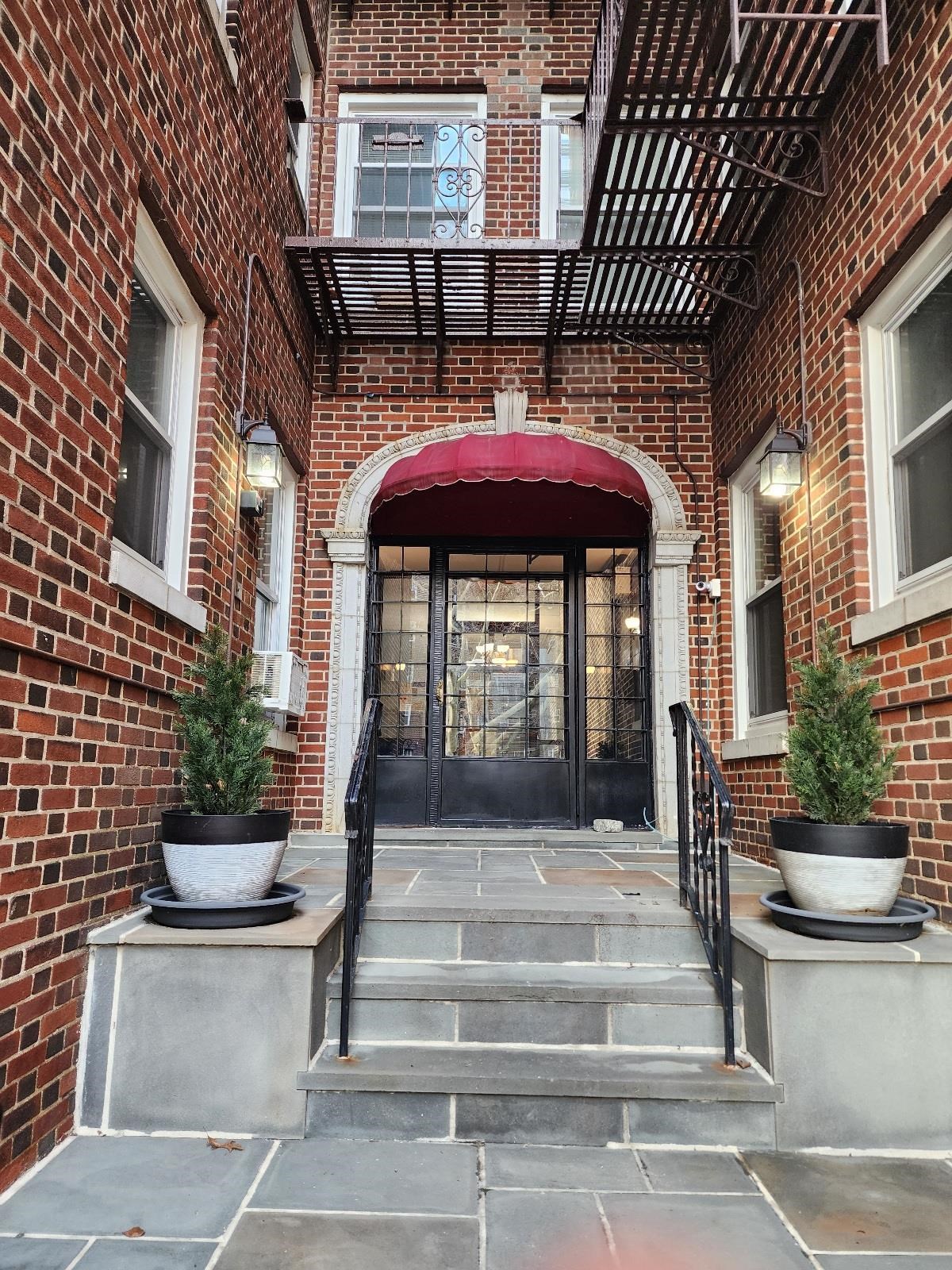 7411 BLVD EAST Unit: 201