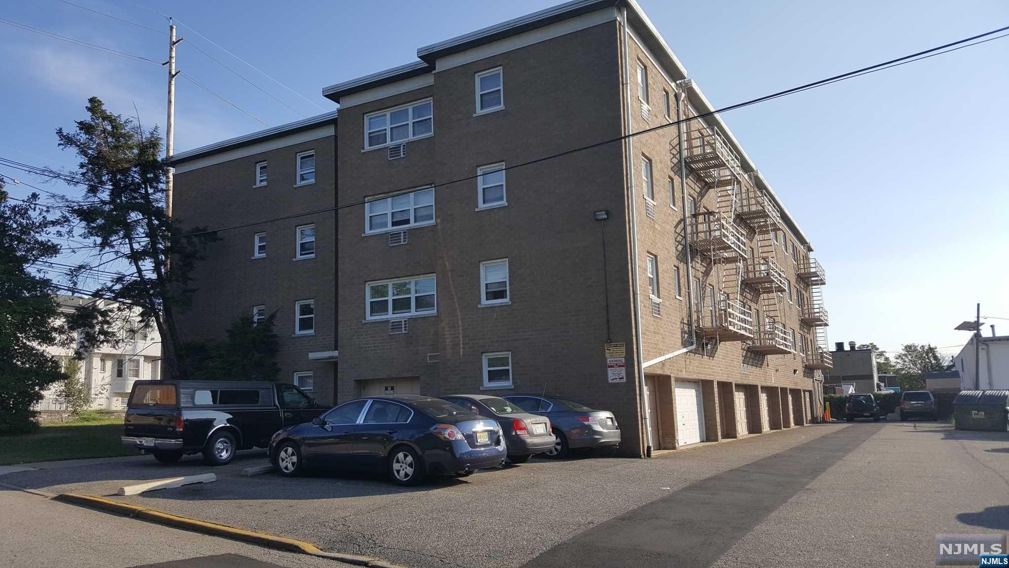 475 Grand Avenue LC