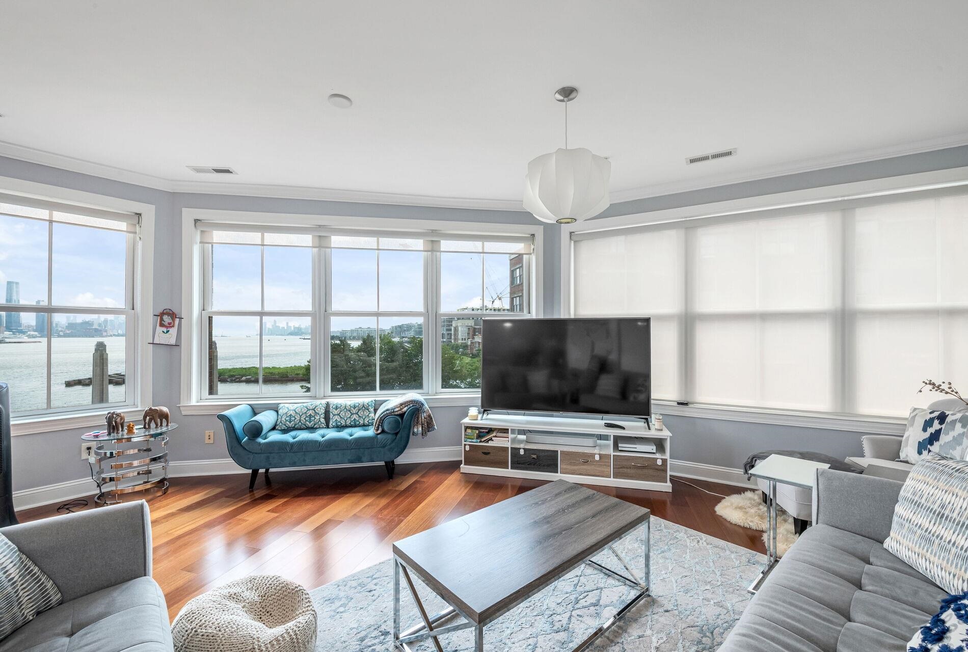 20 AVENUE AT PORT IMPERIAL Unit: 302