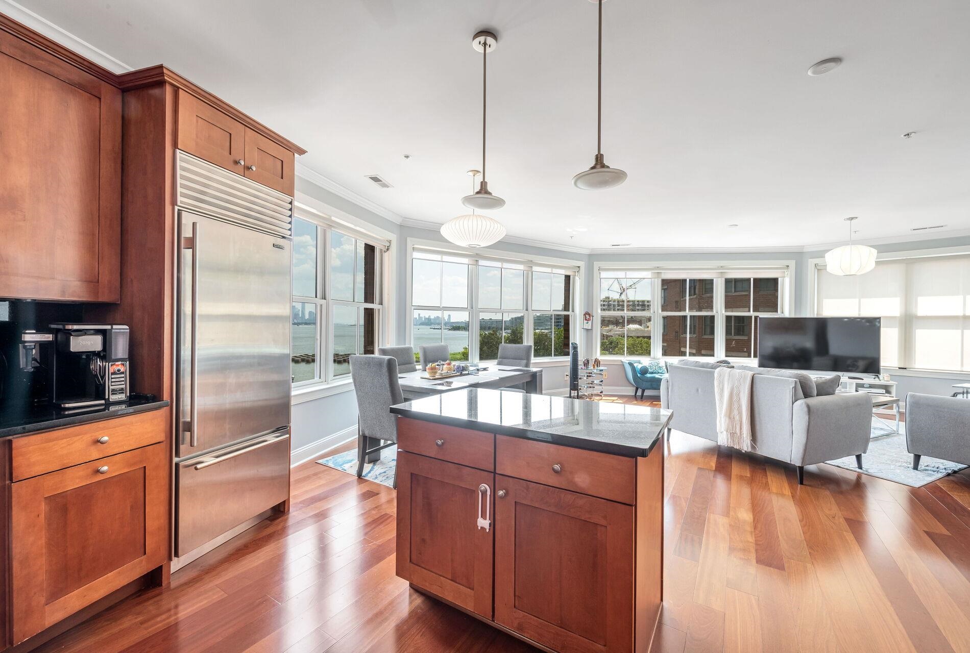 20 AVENUE AT PORT IMPERIAL Unit: 302