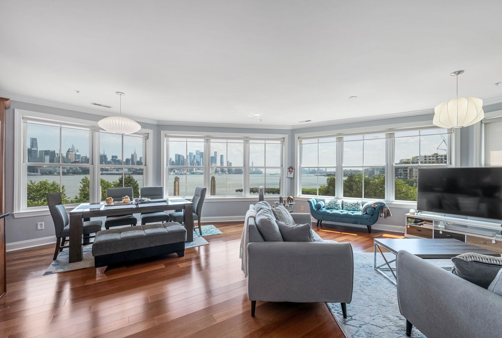 20 AVENUE AT PORT IMPERIAL Unit: 302