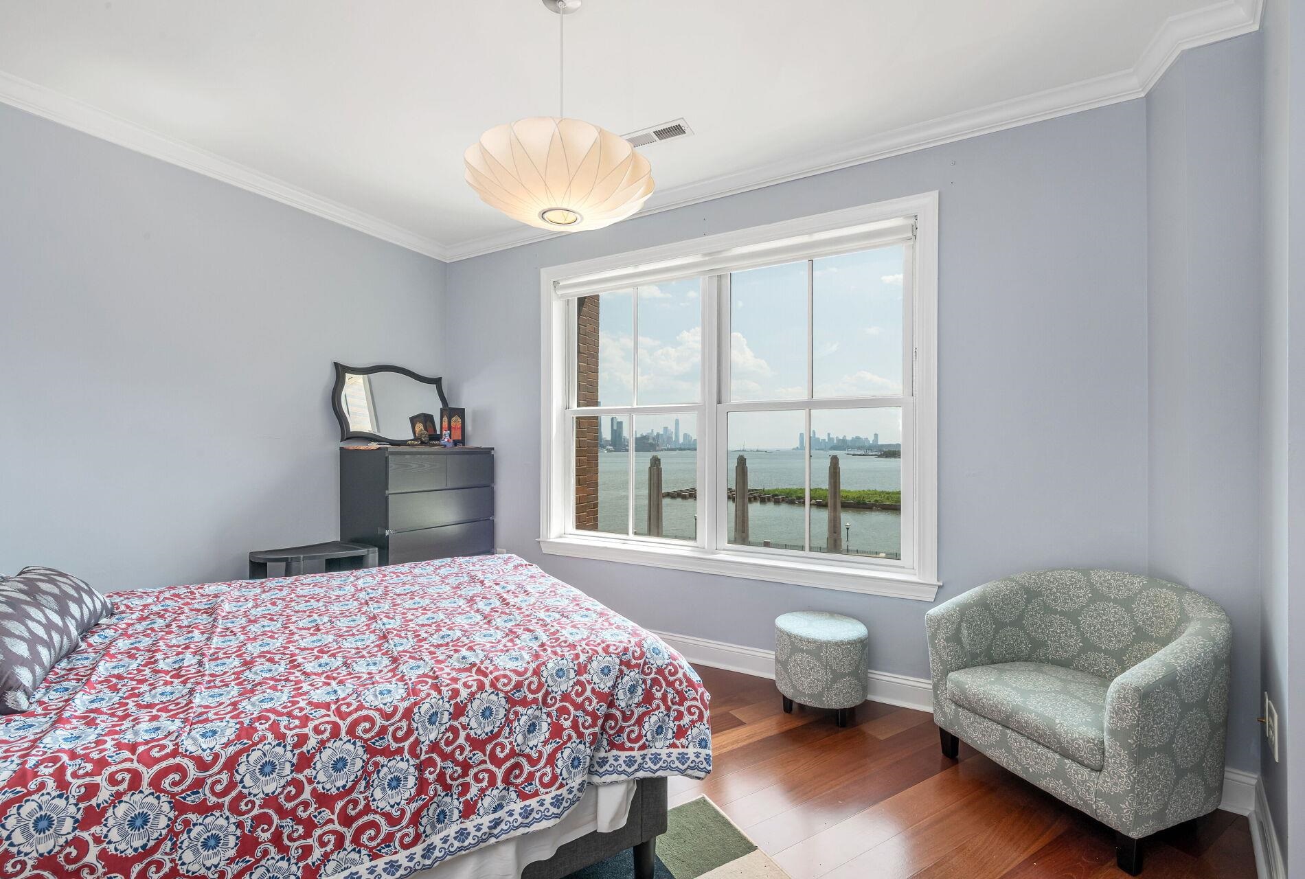 20 AVENUE AT PORT IMPERIAL Unit: 302