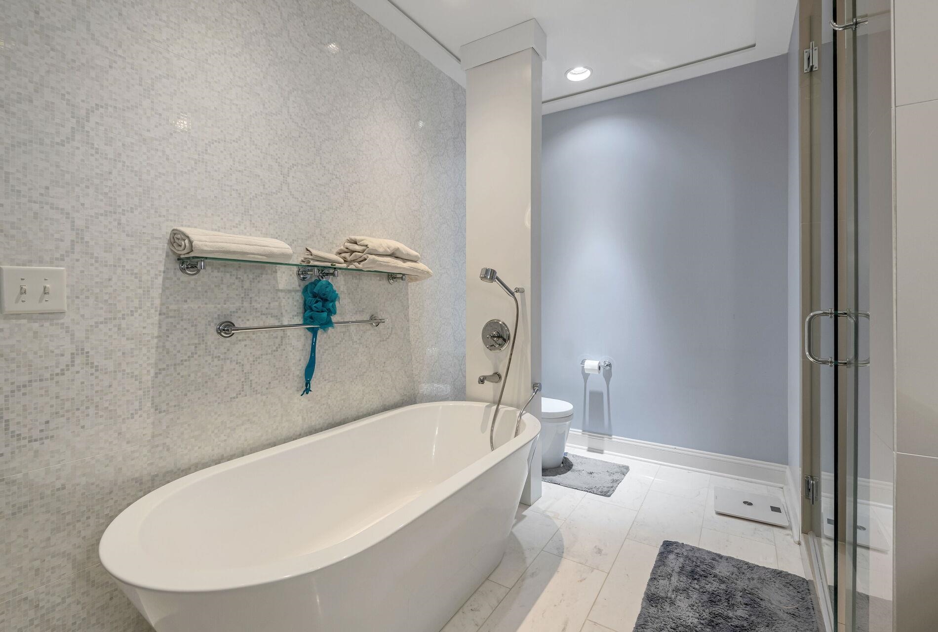 20 AVENUE AT PORT IMPERIAL Unit: 302
