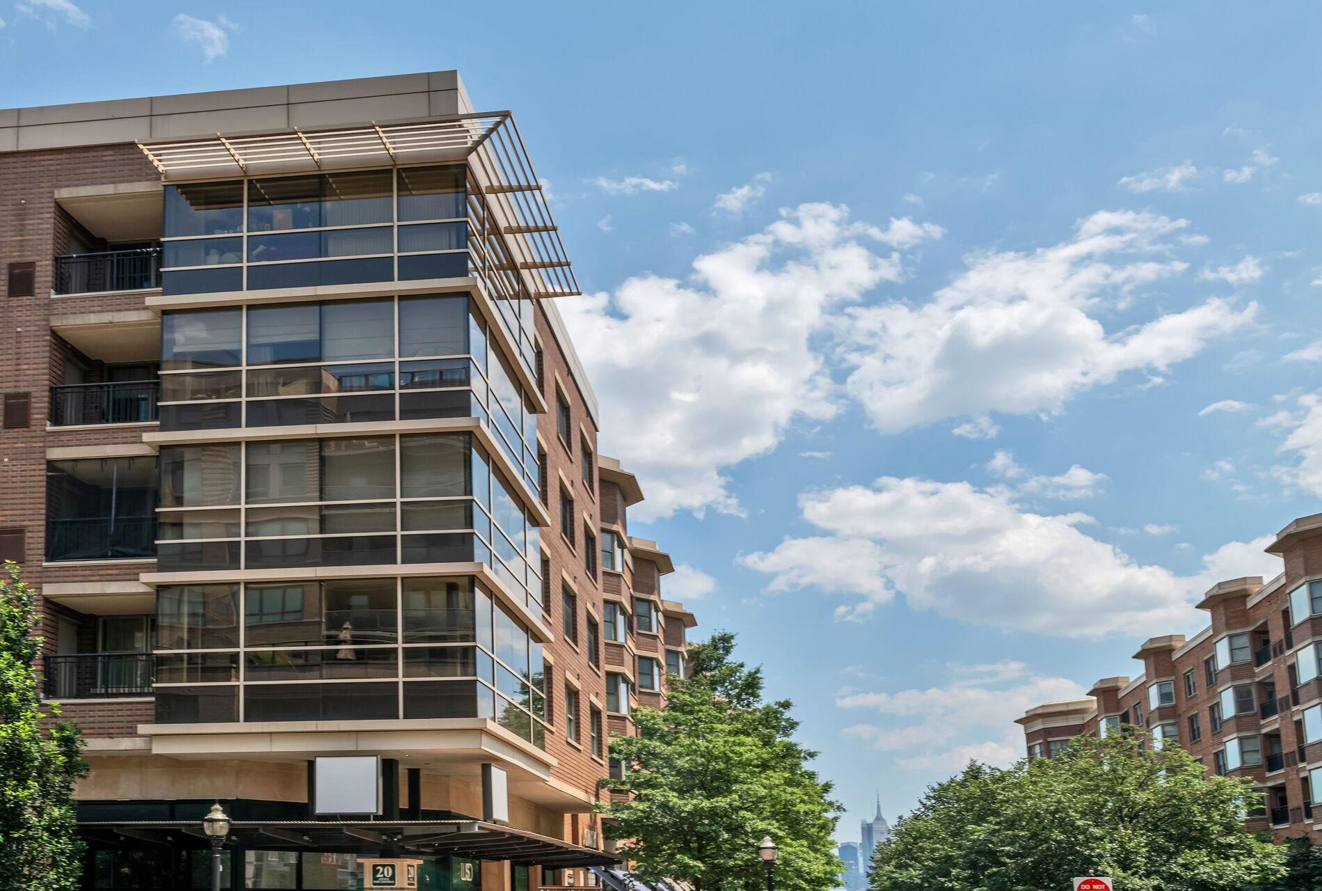 20 AVENUE AT PORT IMPERIAL Unit: 302
