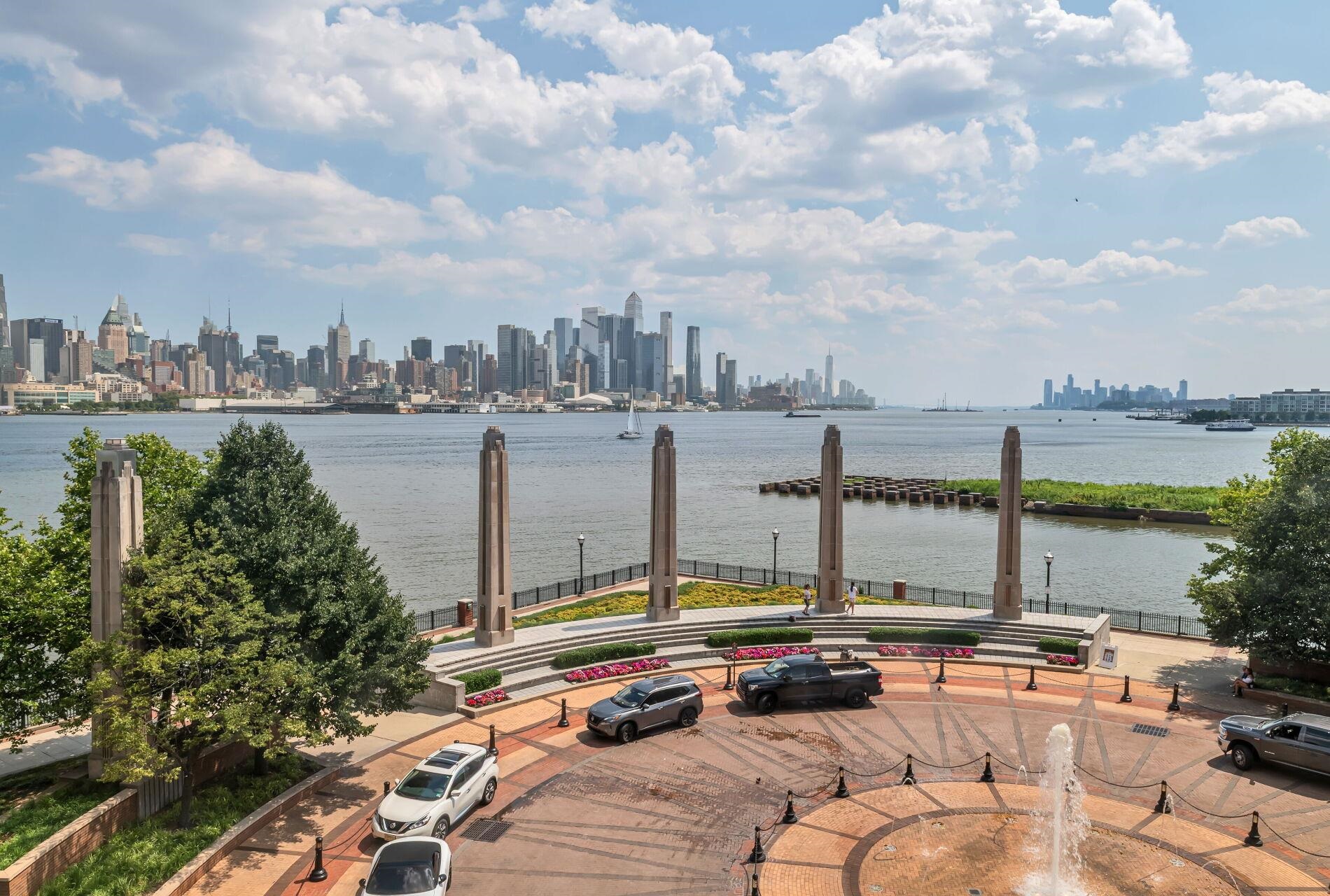 20 AVENUE AT PORT IMPERIAL Unit: 302