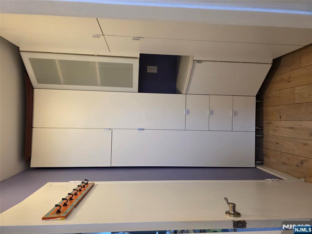 3021 Edwin Avenue 3H