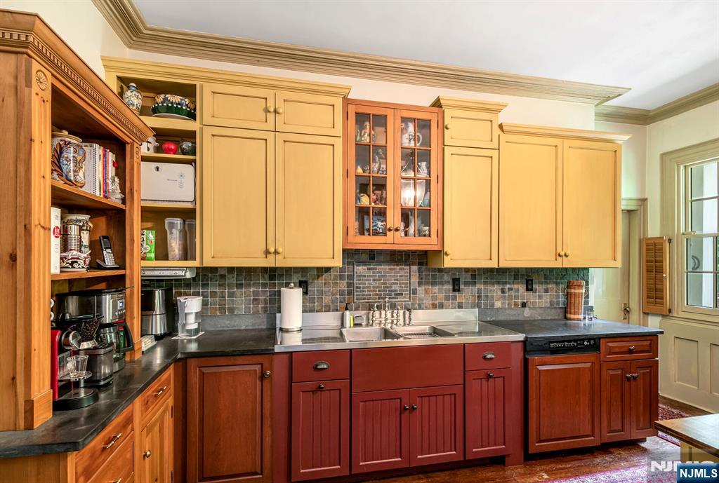 125 Lakeview