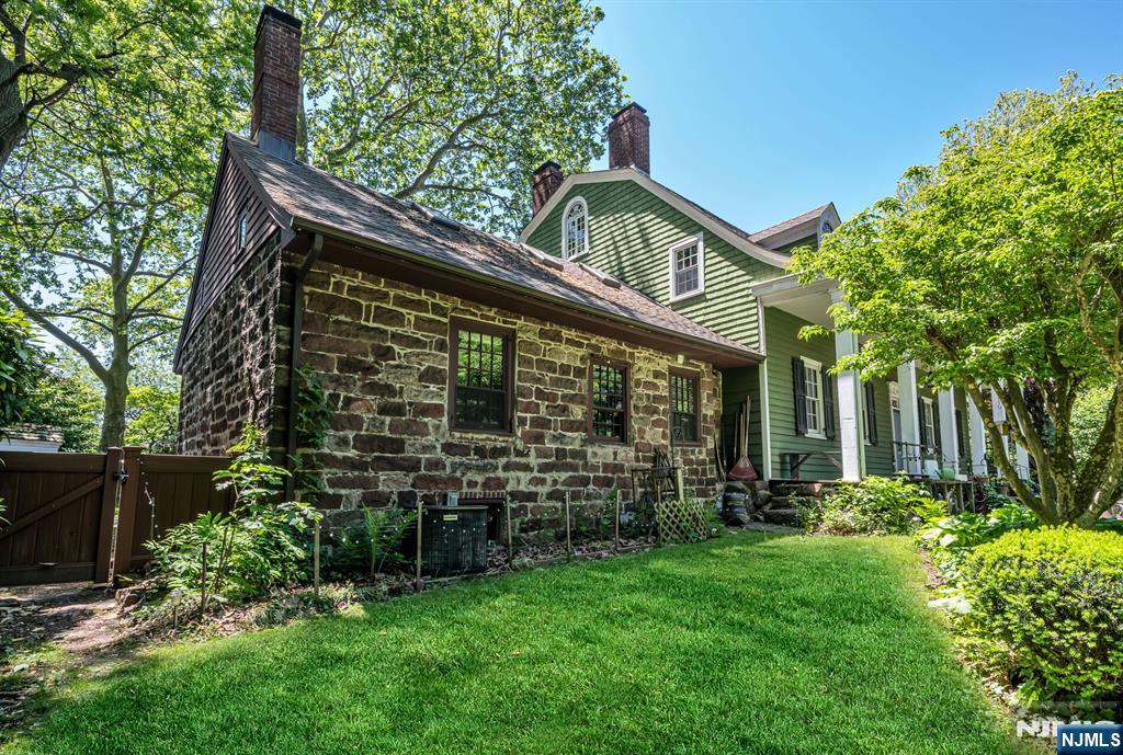 125 Lakeview
