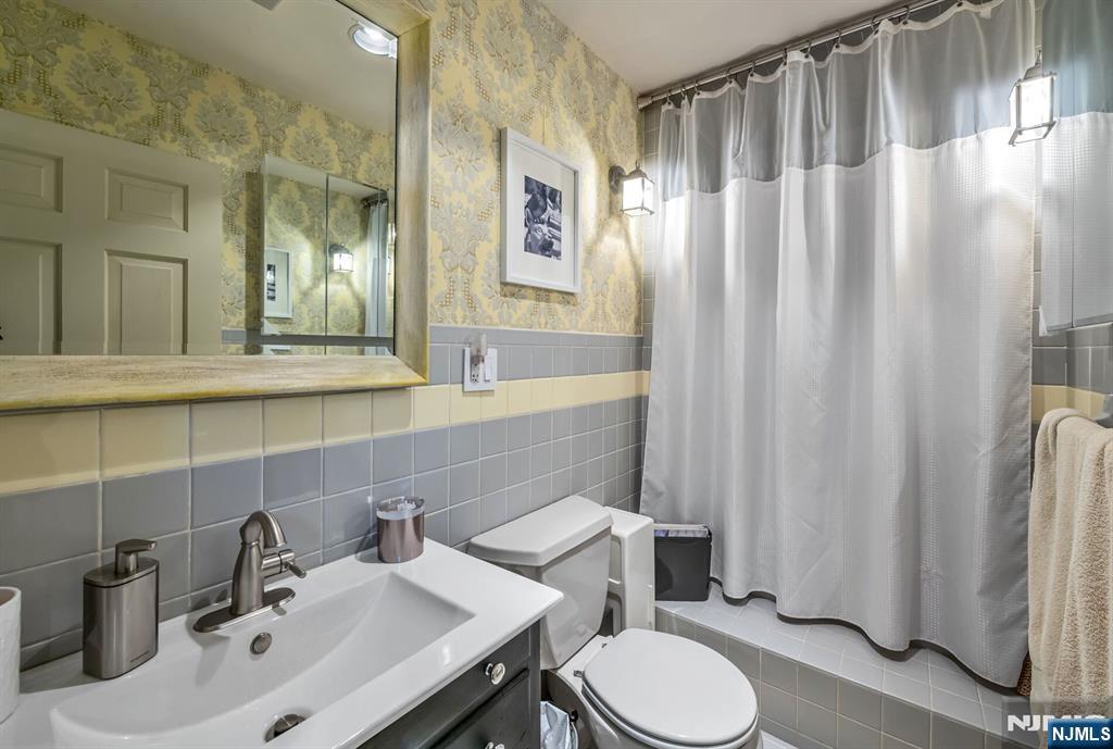 125 Lakeview