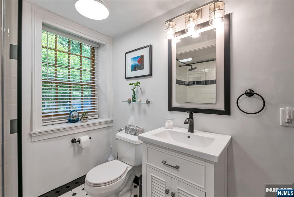 125 Lakeview