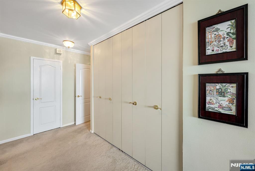 1530 Palisades 7J