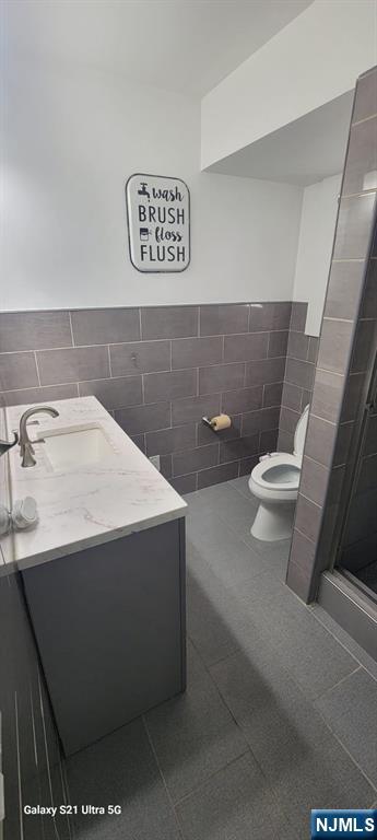 115 River Road 1ST FL