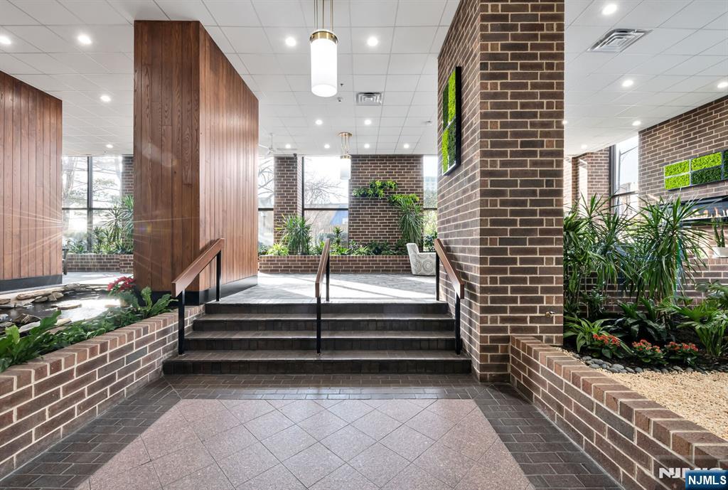 770 Anderson Avenue 4K