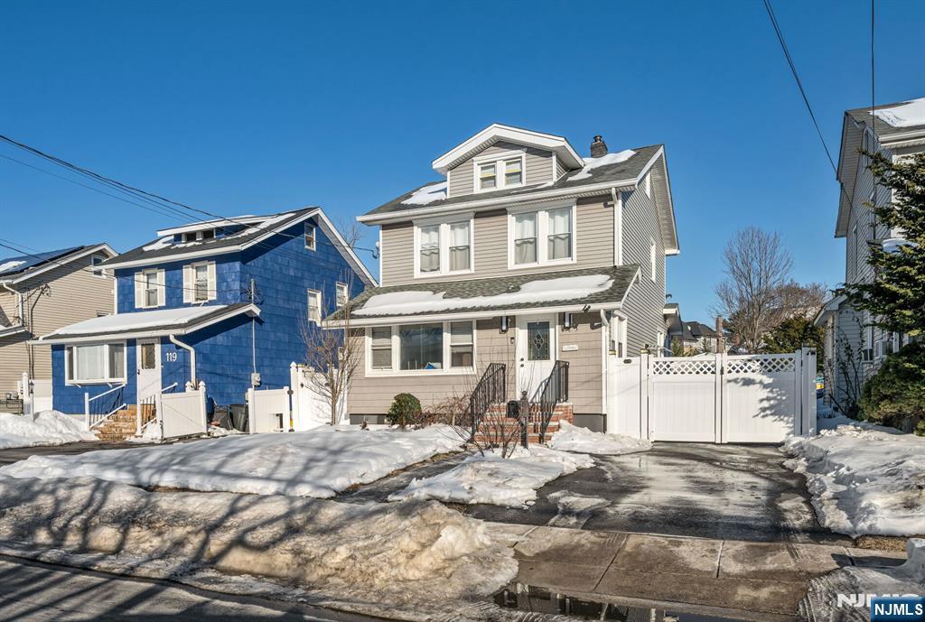 115 River Road