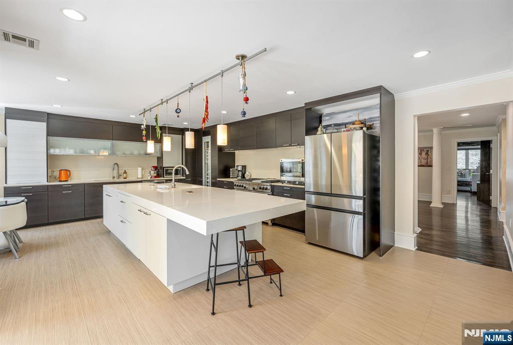 1115 Arcadian Way