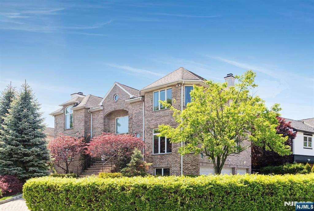 1115 Arcadian Way