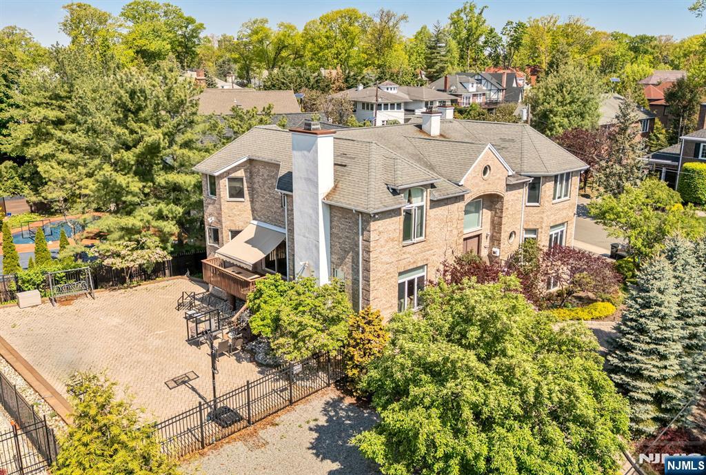 1115 Arcadian Way