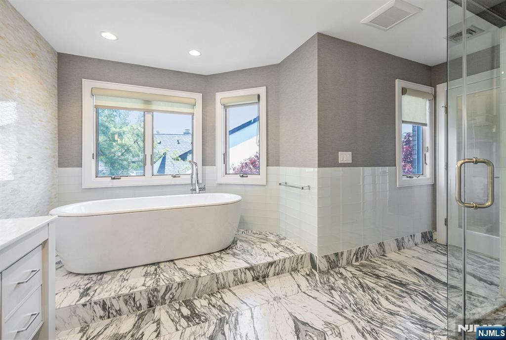 1115 Arcadian Way