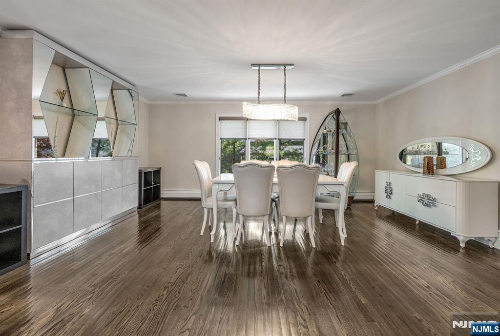 1115 Arcadian Way