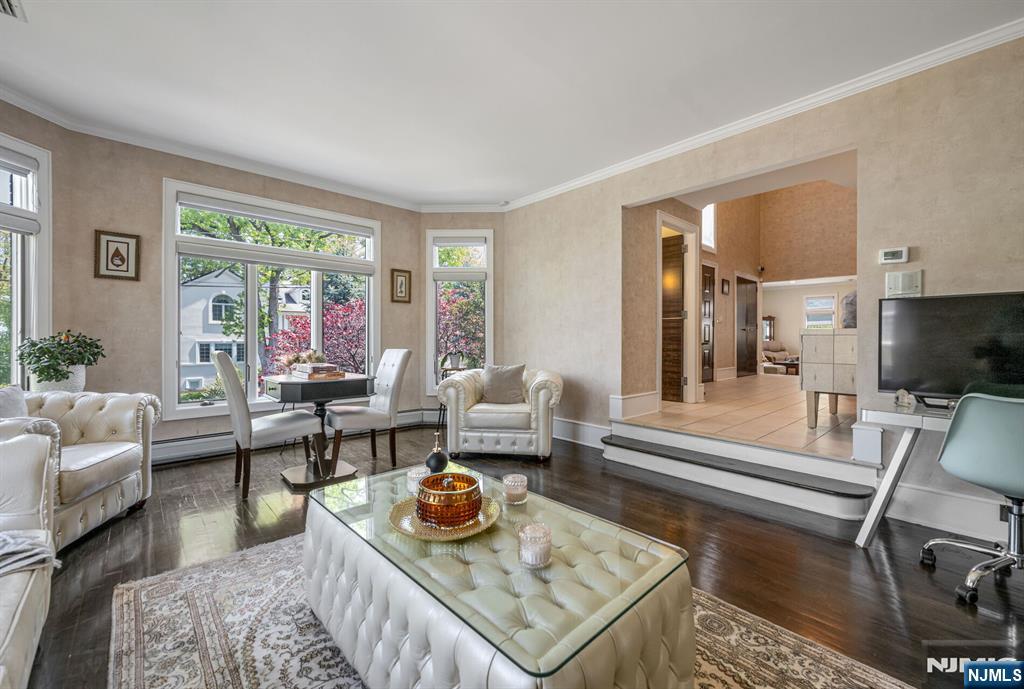 1115 Arcadian Way