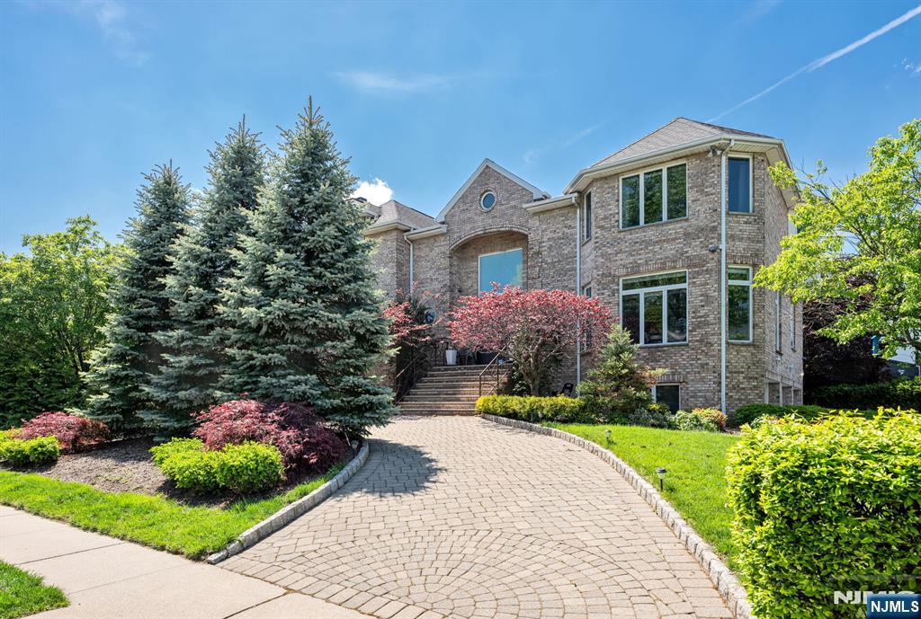 1115 Arcadian Way