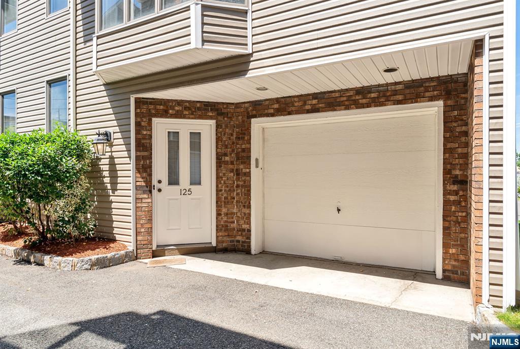 125 Roosevelt Place