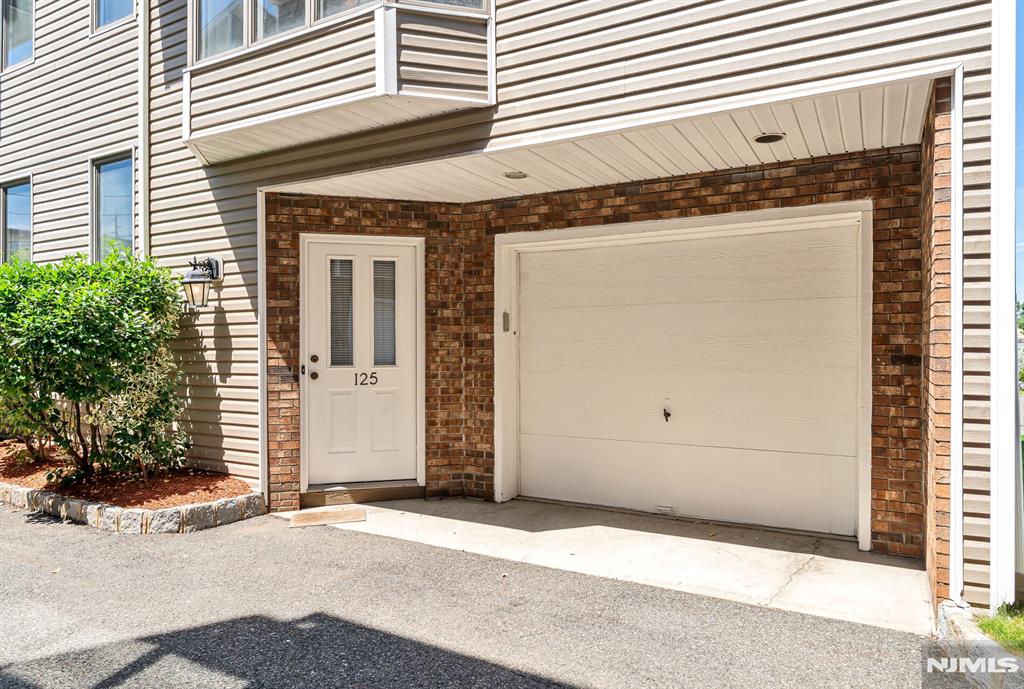 125 Roosevelt Place