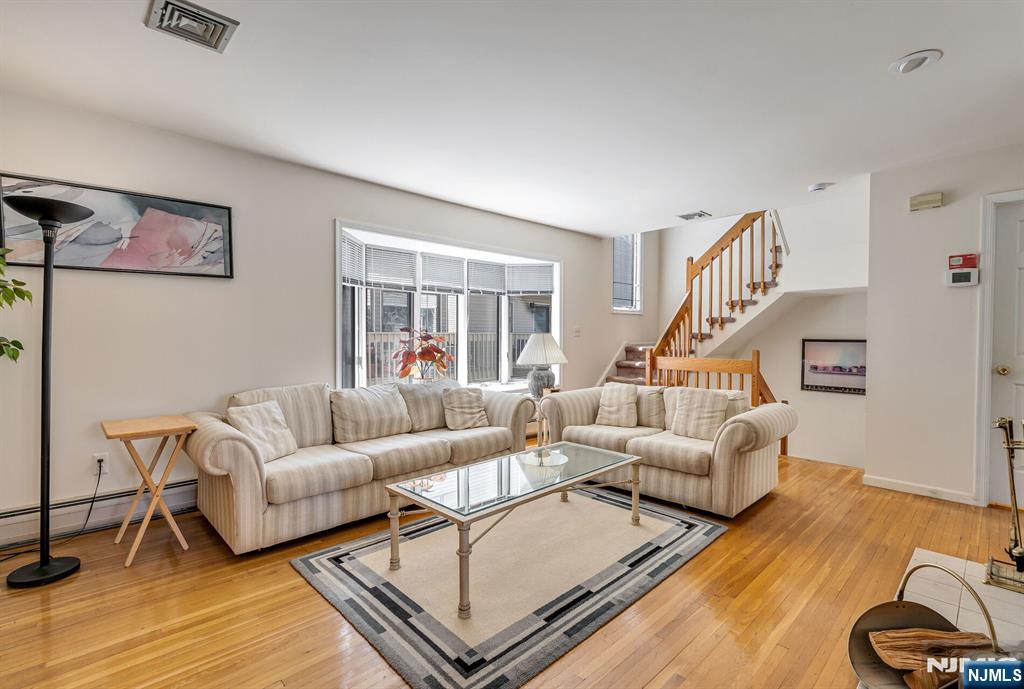 125 Roosevelt Place
