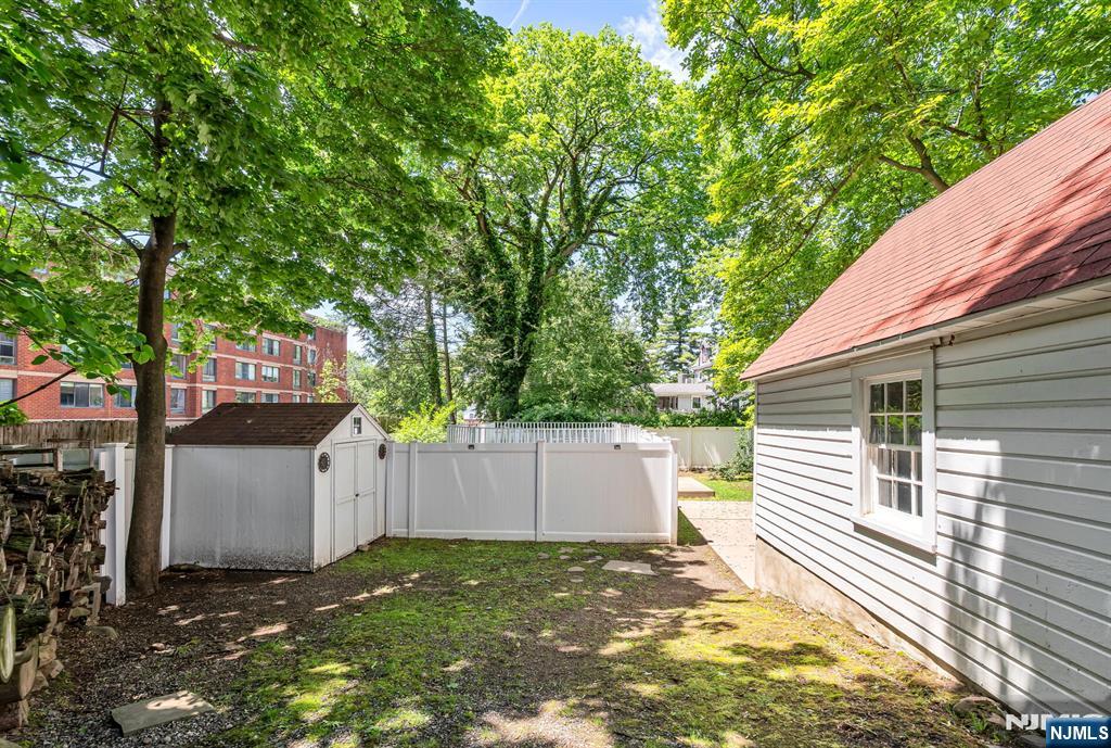 740 River Road