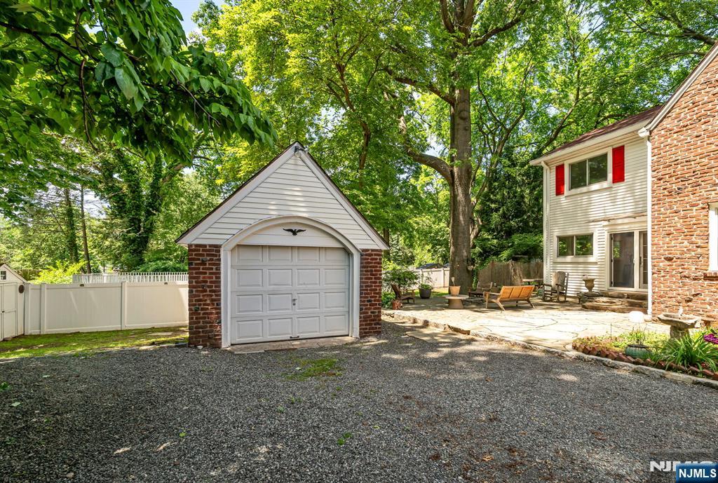 740 River Road