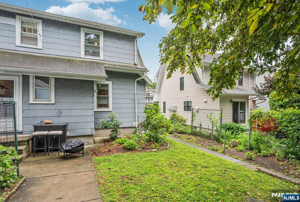 133 Highwood Avenue