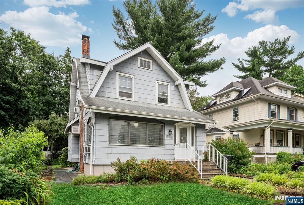 133 Highwood Avenue