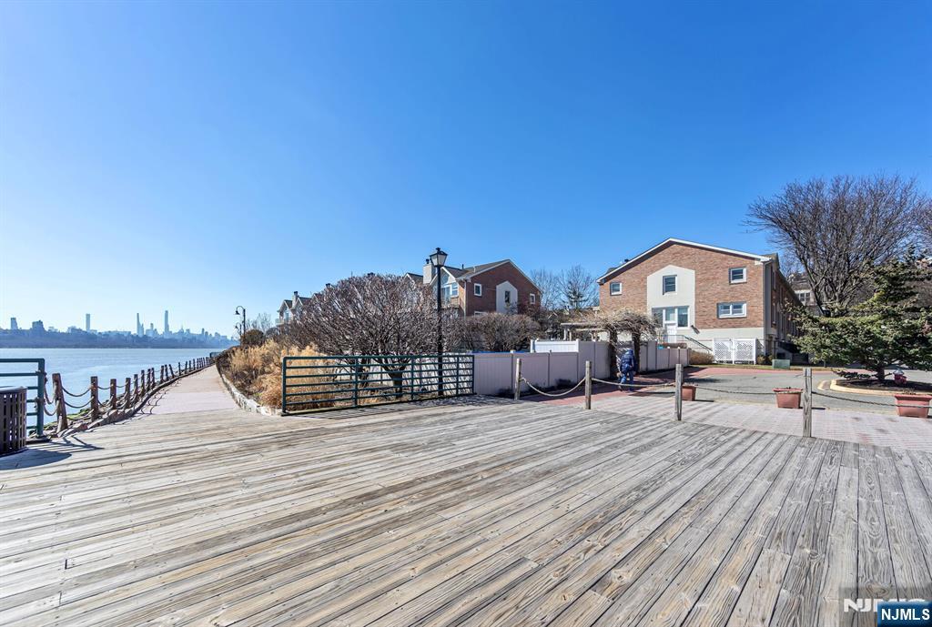 16 Grand Cove Way C16