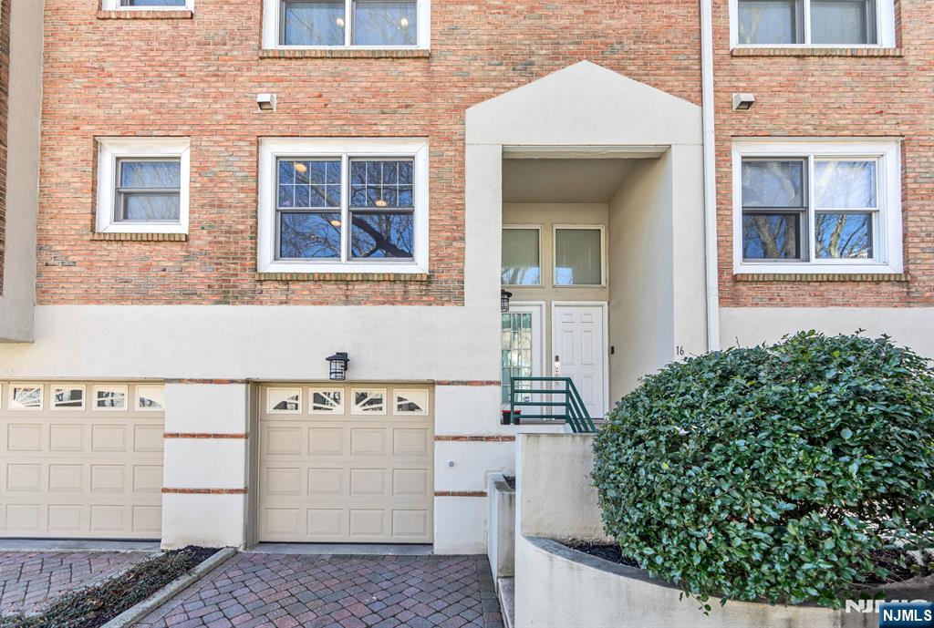 16 Grand Cove Way C16