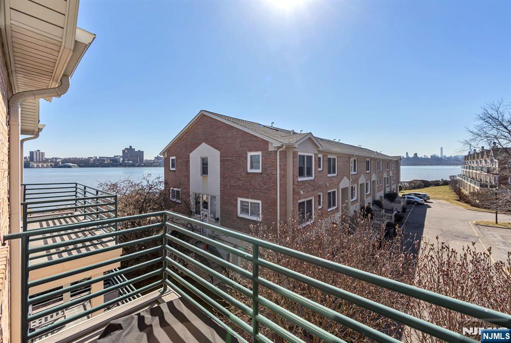 16 Grand Cove Way C16