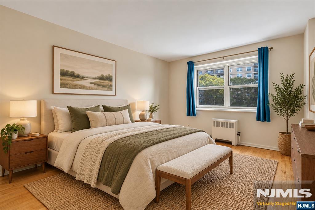 2205 N Central 3F