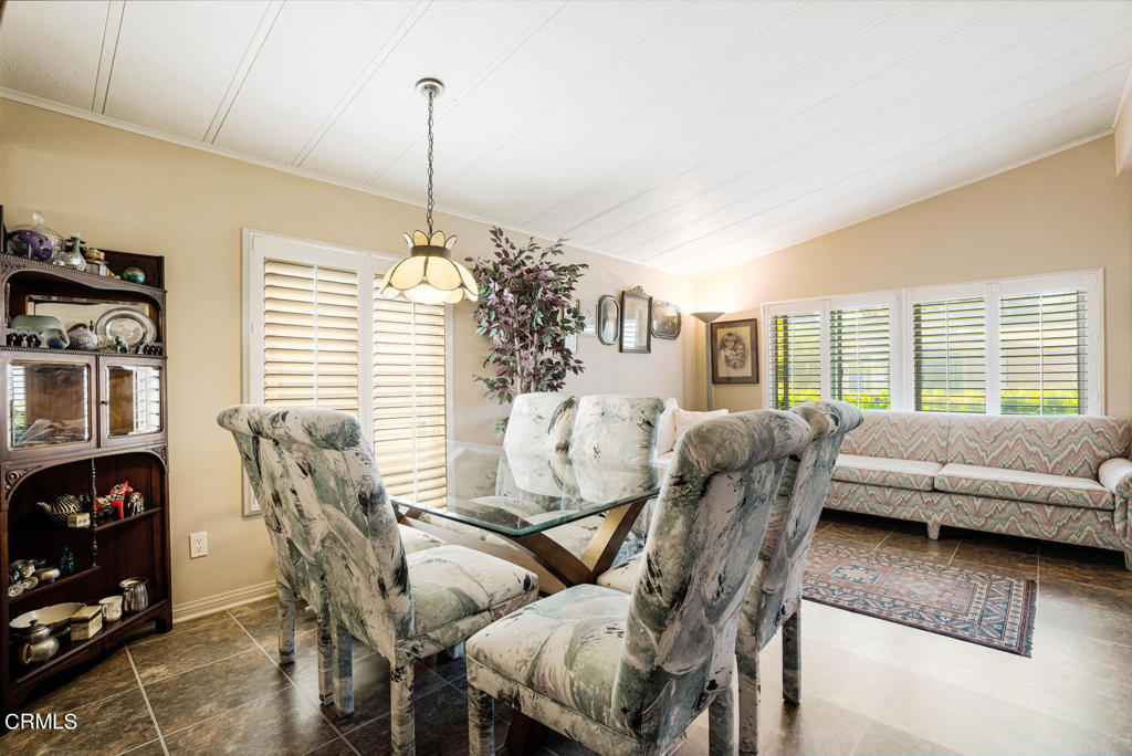 1220 Johnson Drive 19