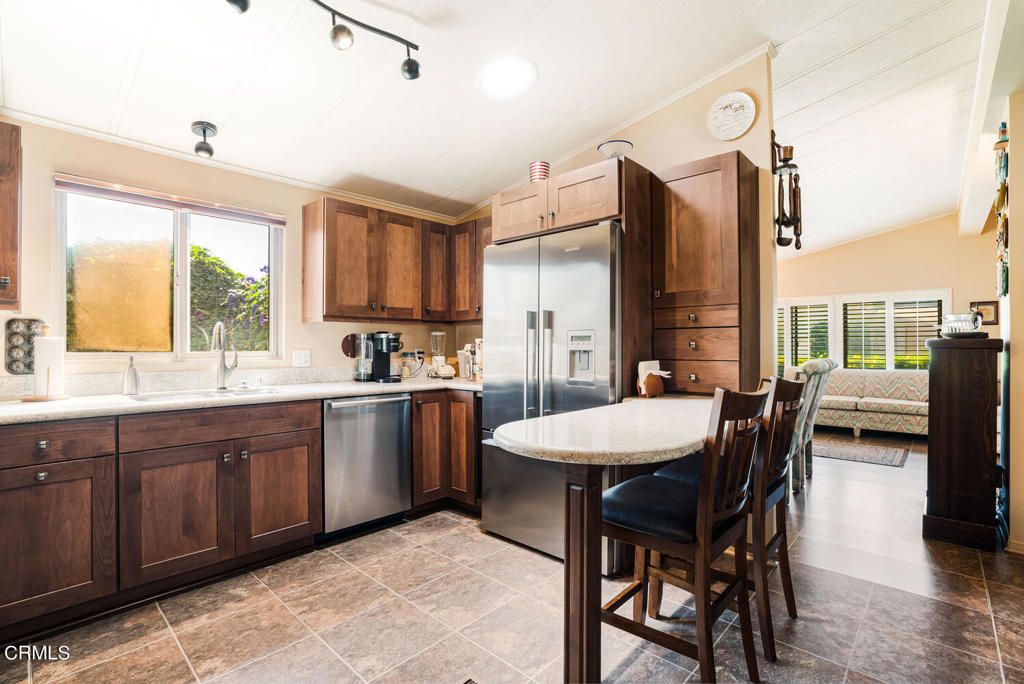 1220 Johnson Drive 19