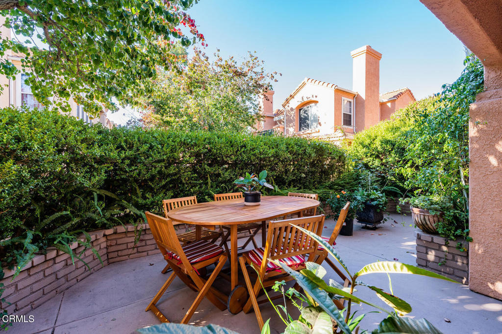 739 Kingfisher Way