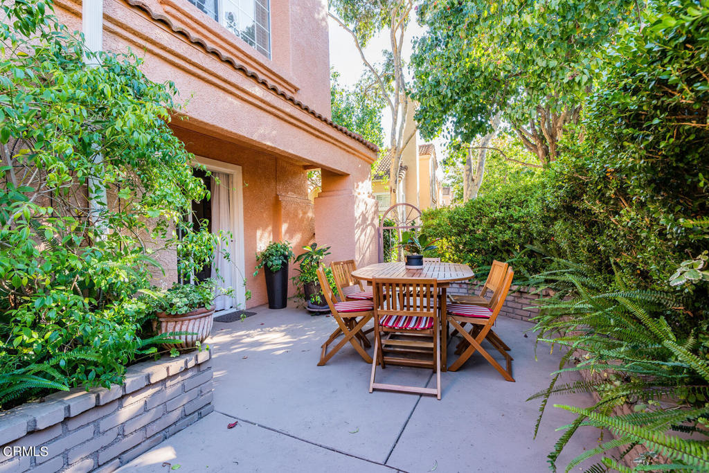 739 Kingfisher Way