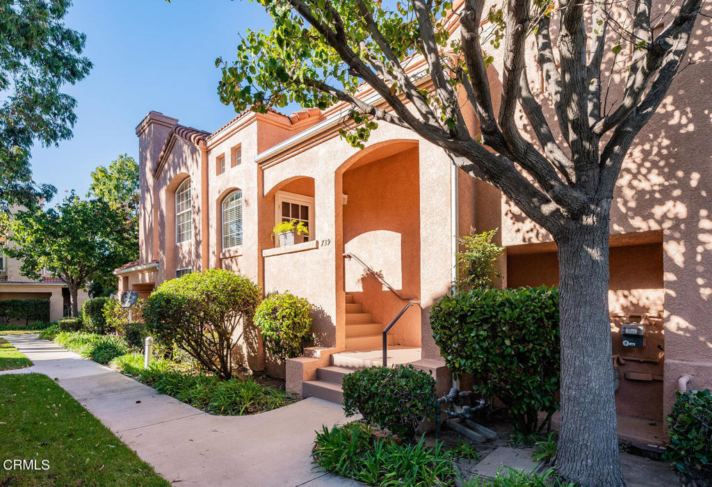 739 Kingfisher Way