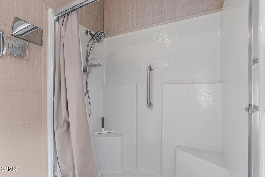 1220 Johnson Drive 125