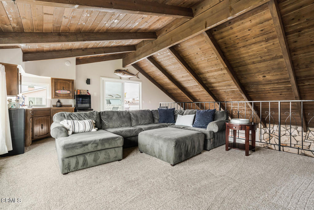 5228 Outrigger Way