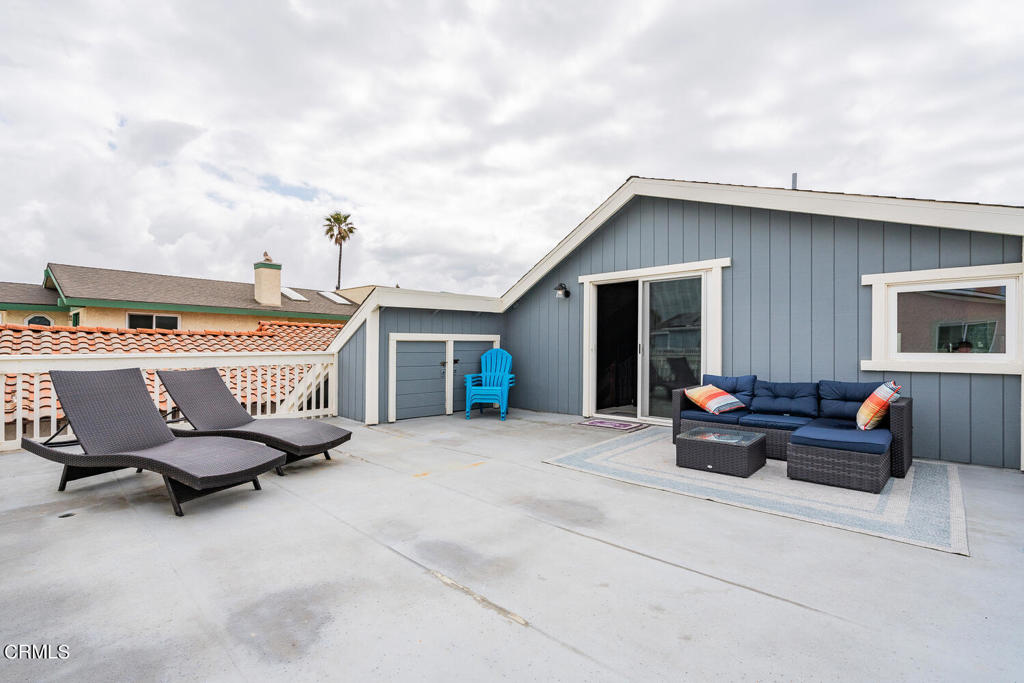 5228 Outrigger Way