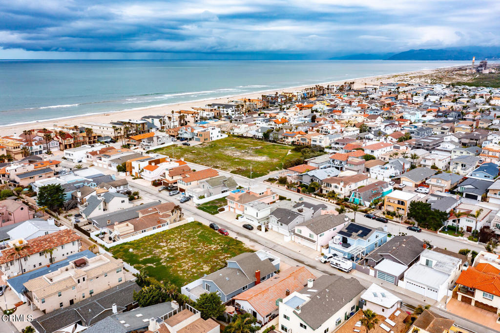 5228 Outrigger Way