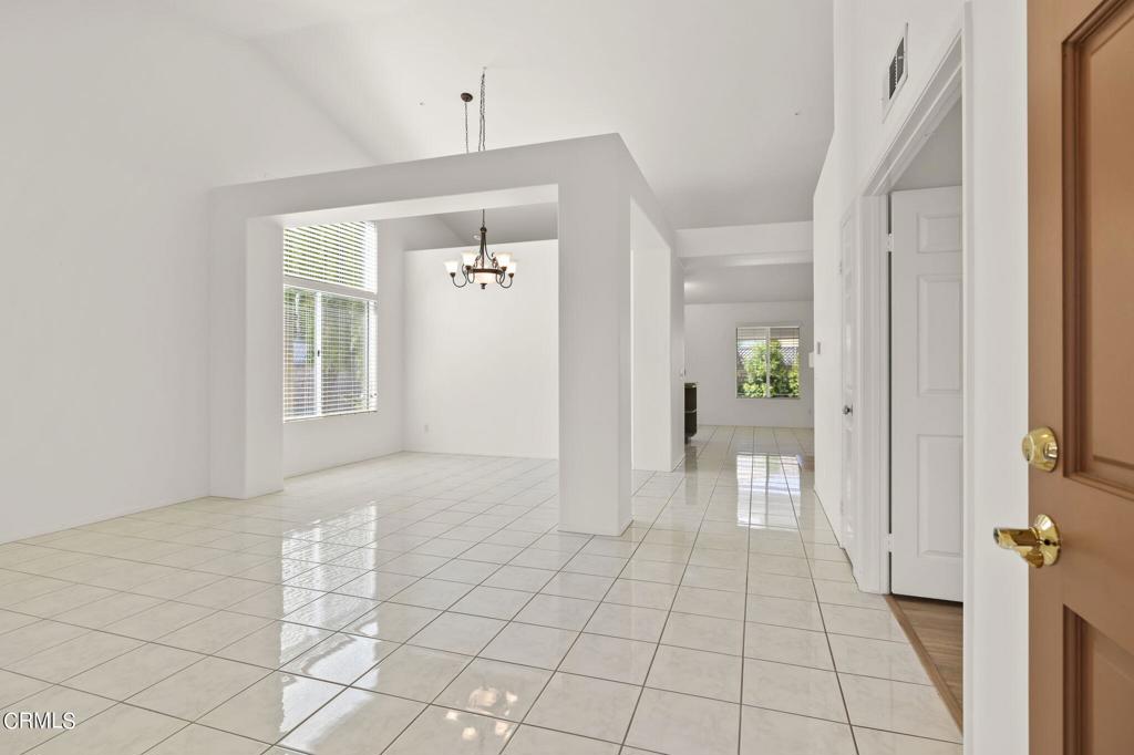 2710 Windcrest Court