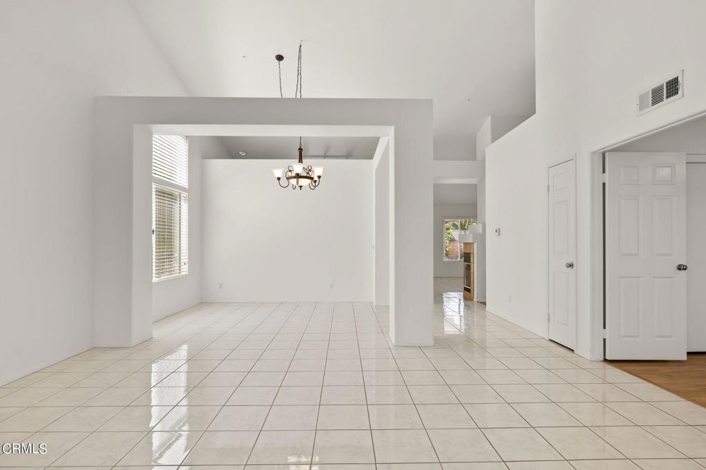 2710 Windcrest Court