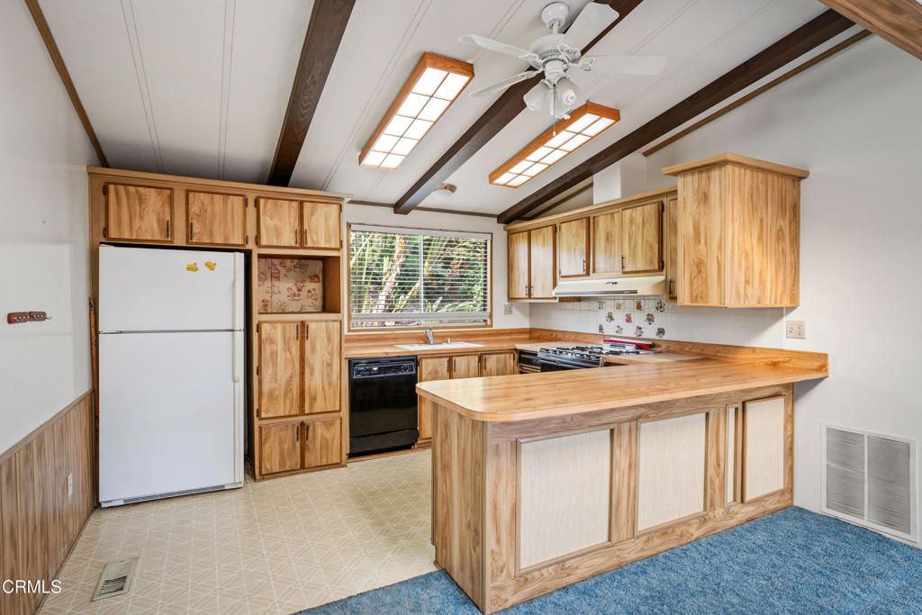 98 bobolink Lane 98