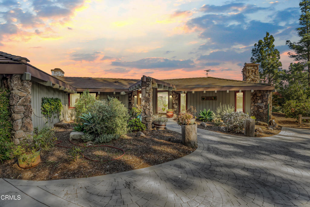 3742 Groves Place